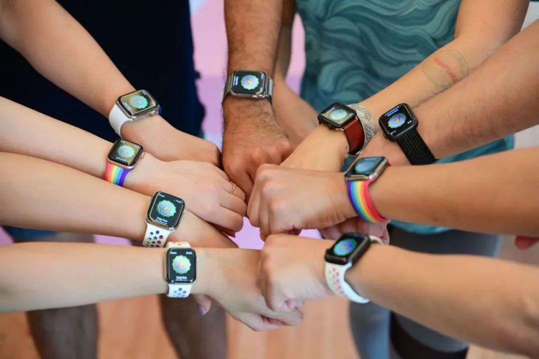 全球疫情_Apple Watch的健康新功能_全球健身房疫情下的资本变局