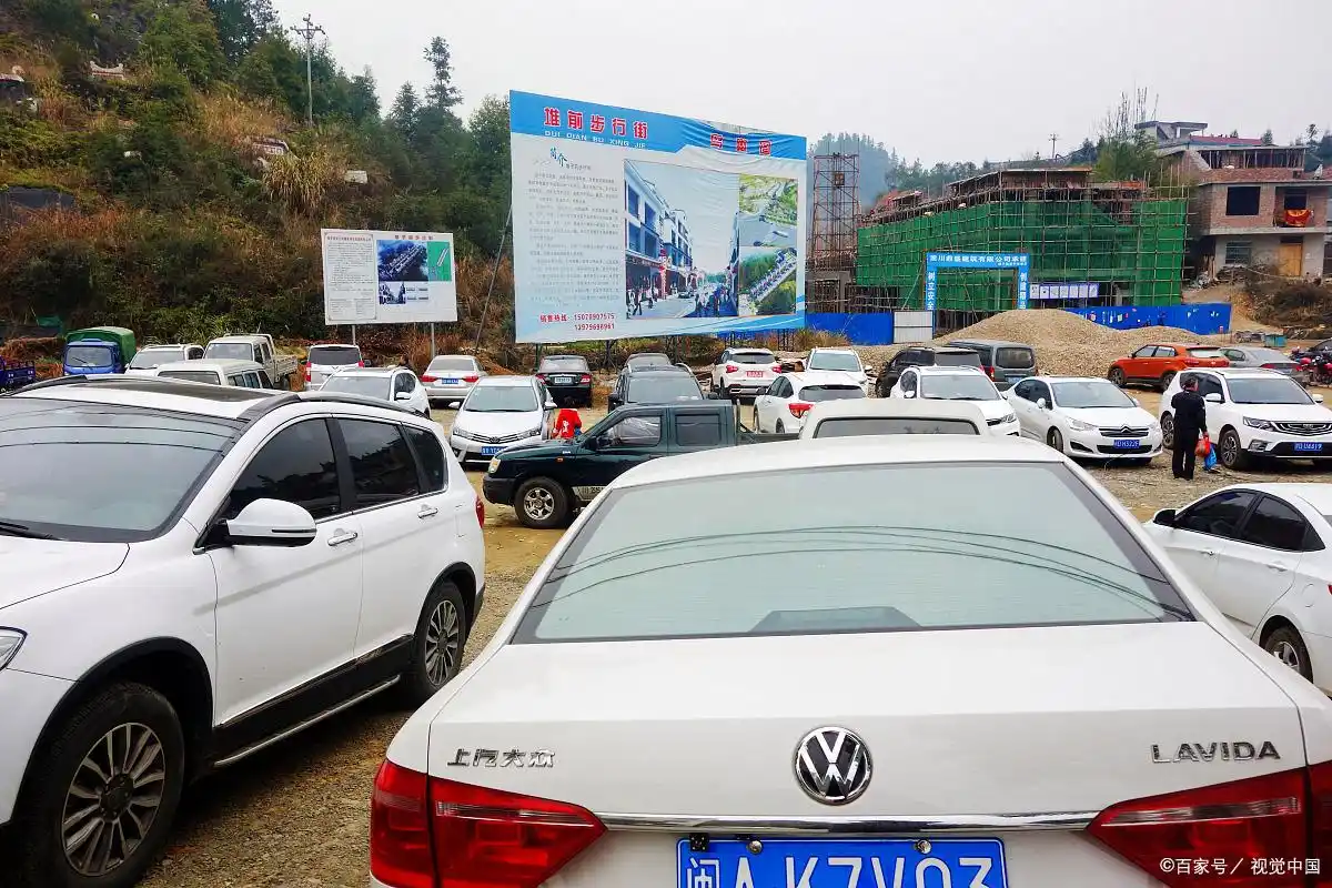 中国扣分罚款五种驾驶行为_违章驾驶_不按规定使用双闪灯扣分