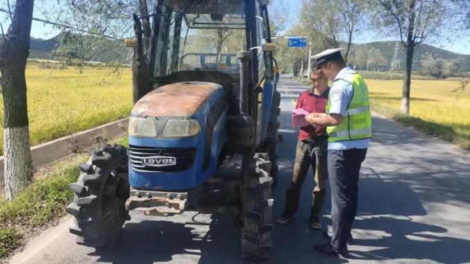 违章高发月份预警_吉林省9月份交通安全风险研判_农村秋收交通安全管理