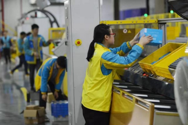 返乡快递停运_春节快递不打烊_春节期间物流服务